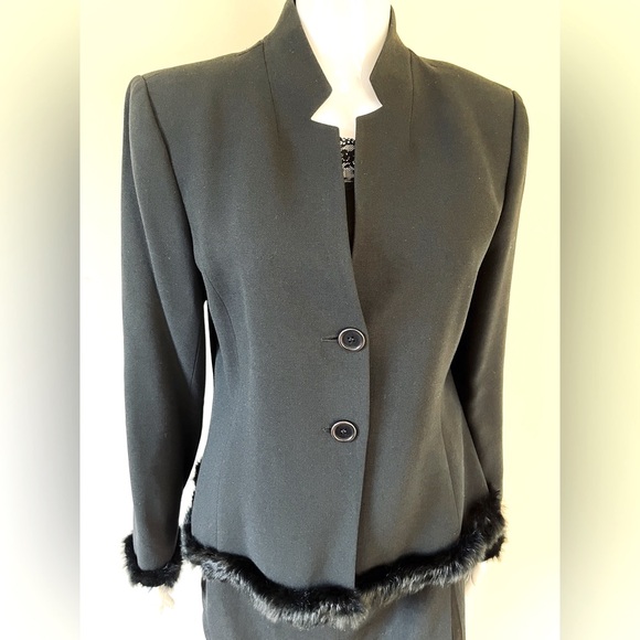Zara Black Wool Blazer Black Fur Trims Two Buttons Front Closure US 10 - Picture 10 of 15